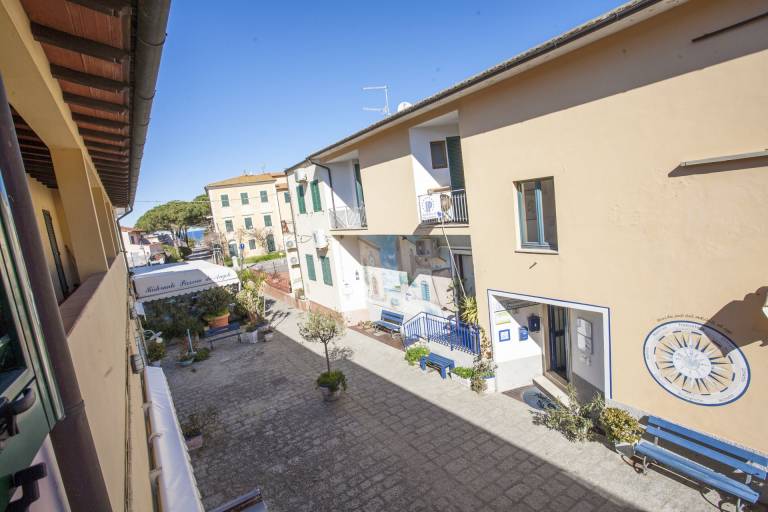 Child-friendly rental apartment with terrace | Next to the beach | Pets are welcome — photo 5