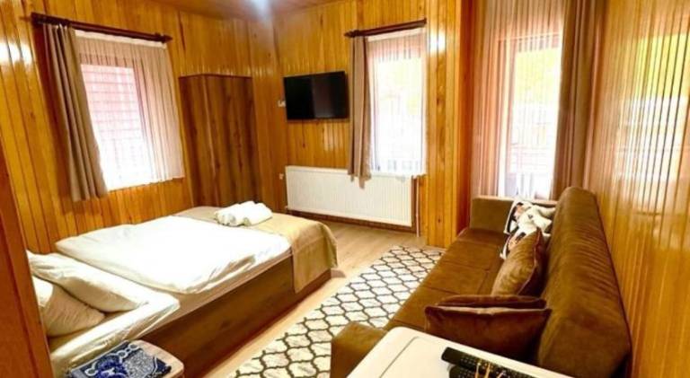 Serviced apartment with yard | Pets allowed — photo 2
