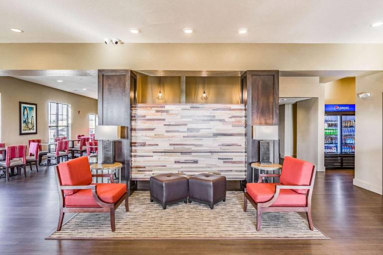 Super 8 By Wyndham Altoona — photo 2
