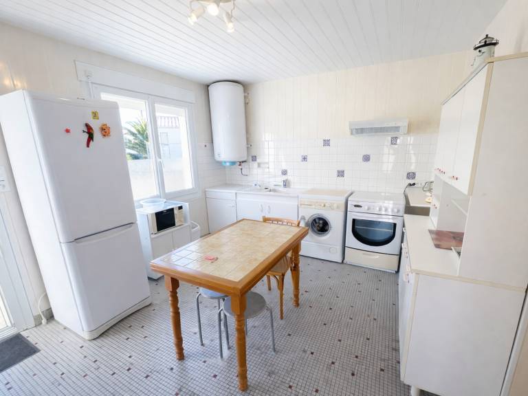 Nice vacation home with yard & barbeque | Beach nearby | Pets are welcome — photo 4