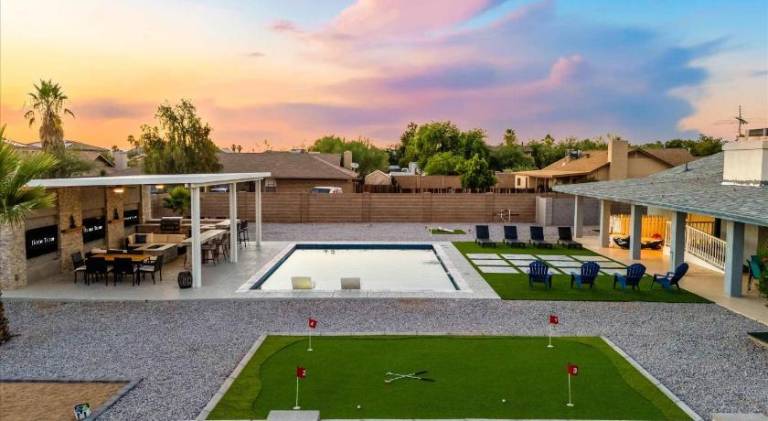 Vacation home with pool | Perfect for remote work — photo 5