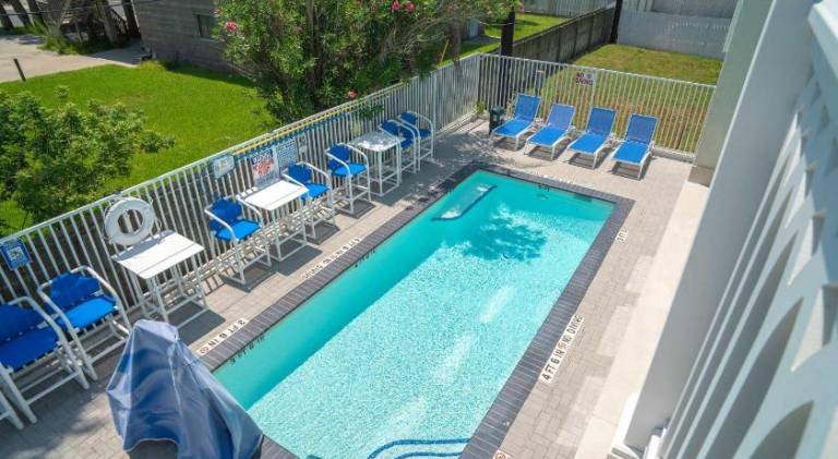 Fully equipped ample holiday apartment with barbecue & private pool | Close to the beach | Dogs allowed — photo 5
