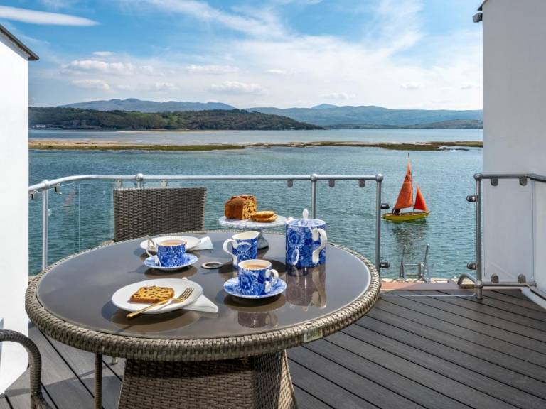 Cottage  Borth-y-Gest