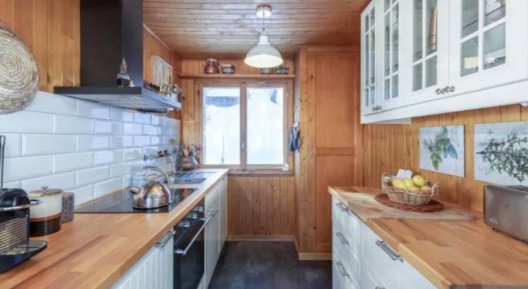 Chalet Noisette Authentic Swiss chalet Perfect for families — photo 5