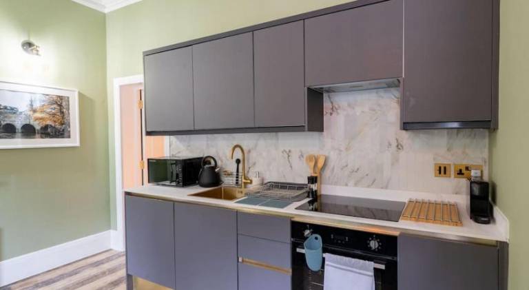 Stunning Boutique Flat in Central Location - Alfred — photo 2