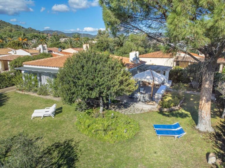 House with yard, barbeque & patio | Nature view | Beach nearby | Dogs allowed — photo 3