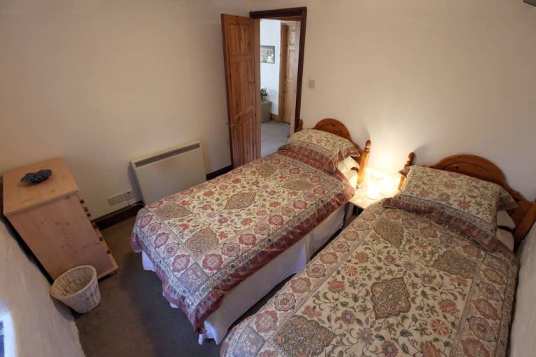 Family-friendly wonderful cottage with garden & BBQ | Mountain view | Dogs allowed — photo 4