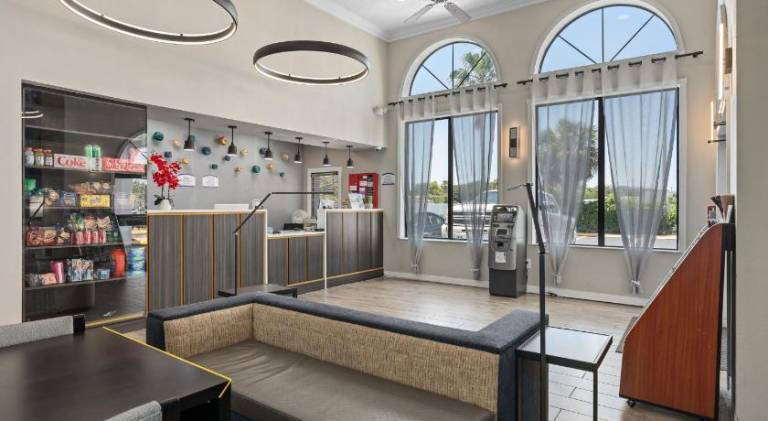 Baymont by Wyndham Orlando East — photo 5