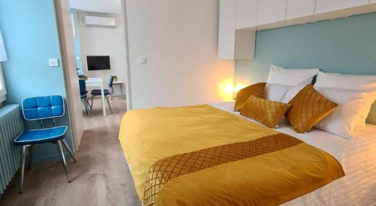 La Maison de la Douce Heure, 4 appartements climatises avec jardin au centre ville proche des Therme — photo 2