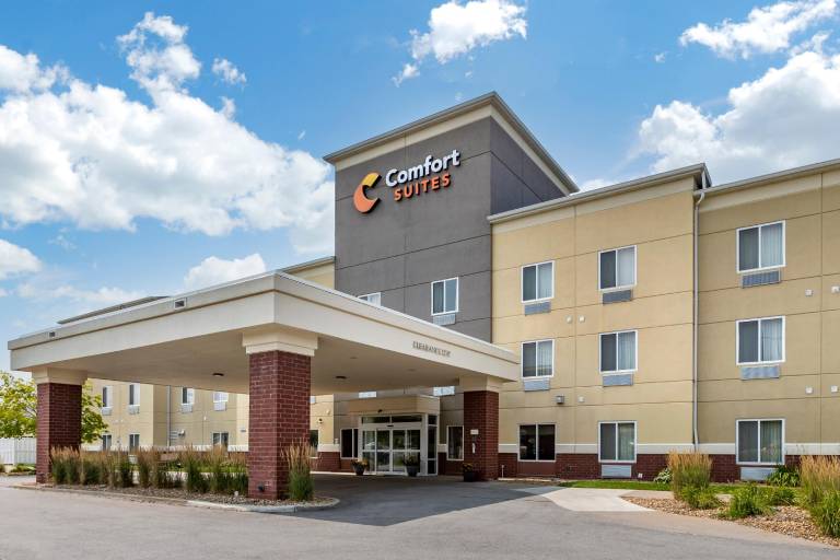 Comfort Suites Coralville I-80 in Coralville, IA