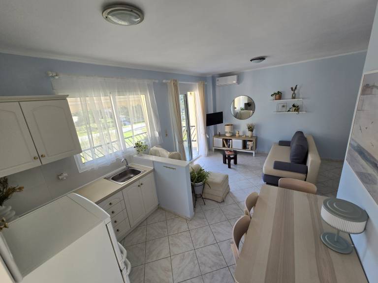 Apartma Peraia