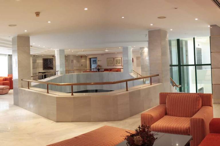 Aparthotel Bormujos