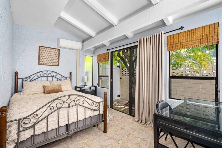 Cottage  Waimanalo Beach