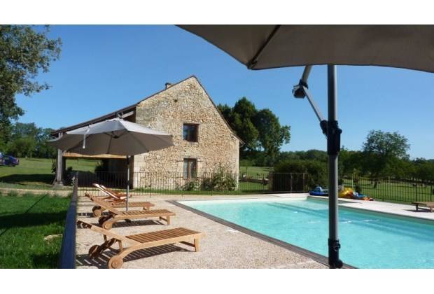 Children-friendly house with terrace, barbecue & private pool | Pool view | Pets are welcome — photo 2