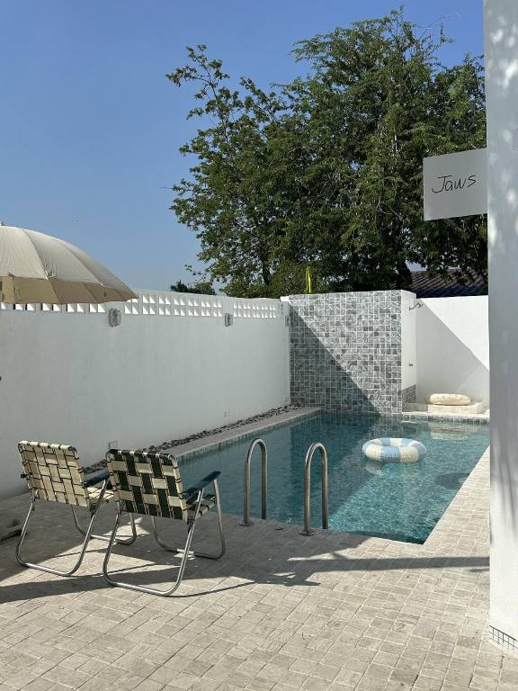 House with grill, pool & garden in Phetchaburi