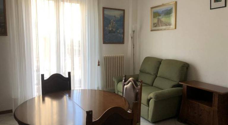 Rental apartment with 2 rooms for 4 persons in Pesaro