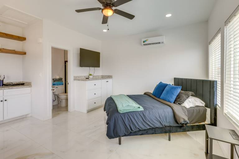 Walkable & Modern! South Padre Studio By Beach — photo 5