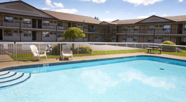 Howard Johnson by Wyndham Niagara Falls — photo 5
