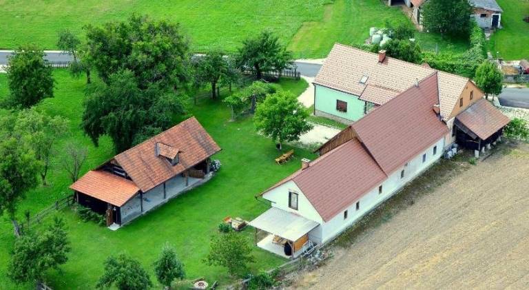 Apartma Banovci