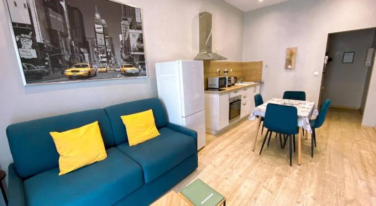 Pleasant holiday apartment | Pets allowed in Villeneuve-les-Beziers