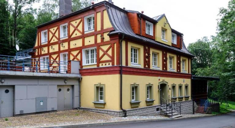 Spa Resort Libverda - Hotel Lesni Zatisi in Lázne Libverda