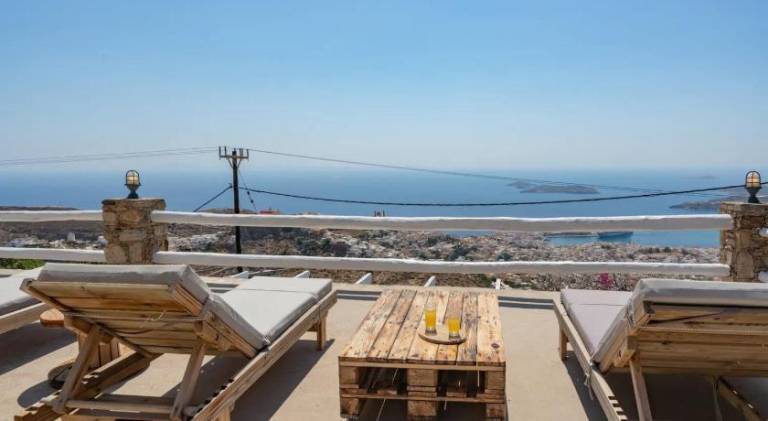 Vacation home with terrace, garden & jacuzzi — photo 5