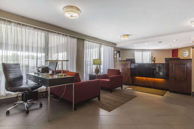 Comfort Inn — photo 3