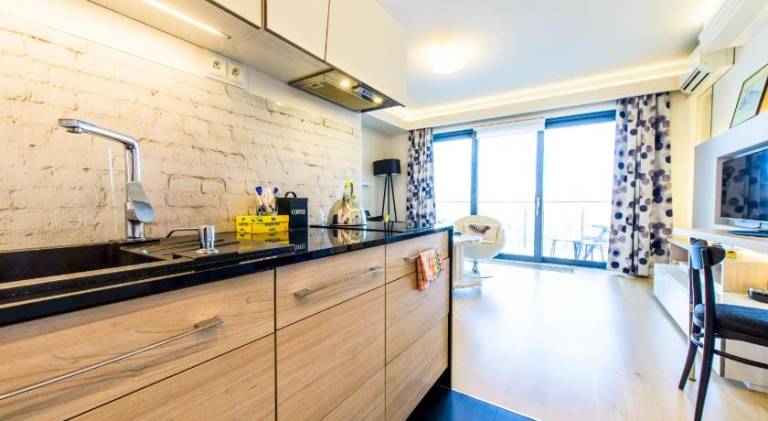 Lovely rental apartment with patio | Pet-friendly — photo 3