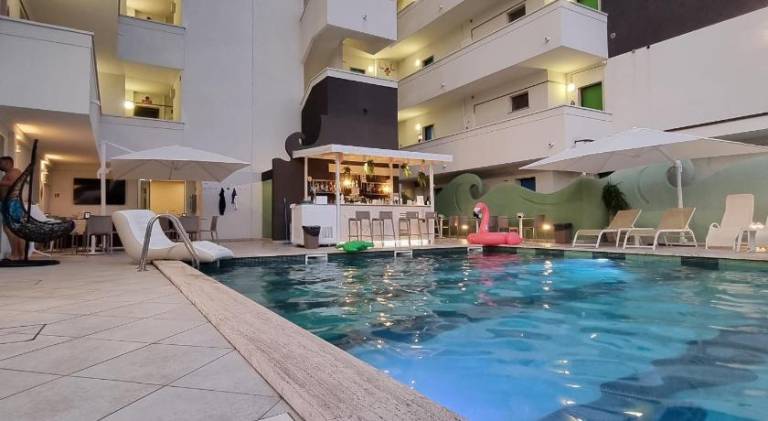 Children-friendly beautiful serviced apartment with hot tub, pool & sauna | Pets are welcome — photo 3