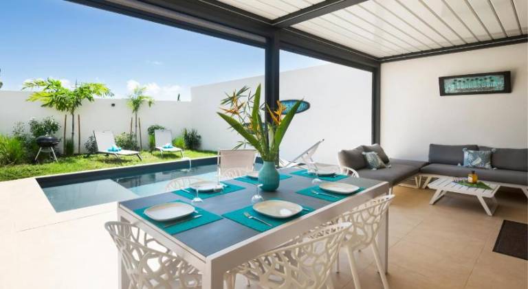Villa with terrace, grill & yard — photo 2