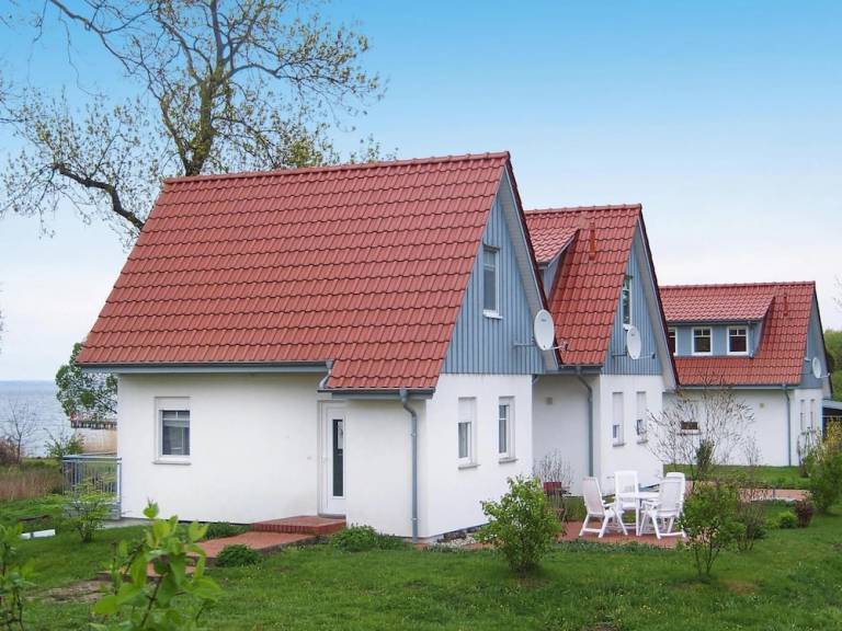 House  Salem