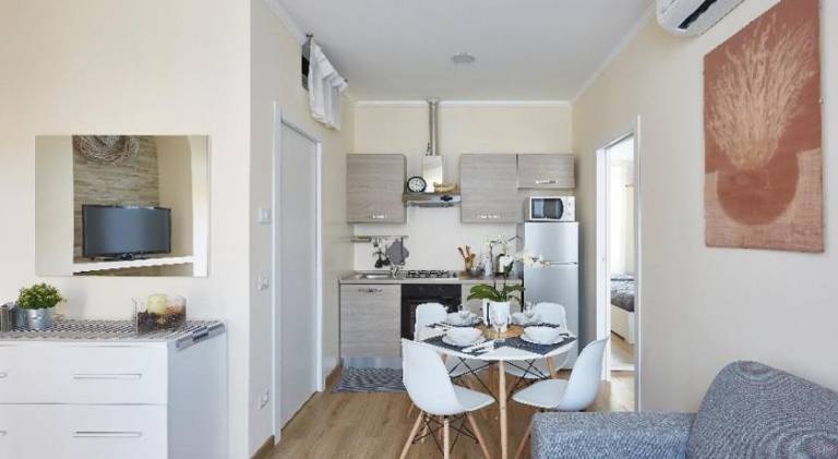 Beautiful bohemian apartment in center conditioned air — photo 4
