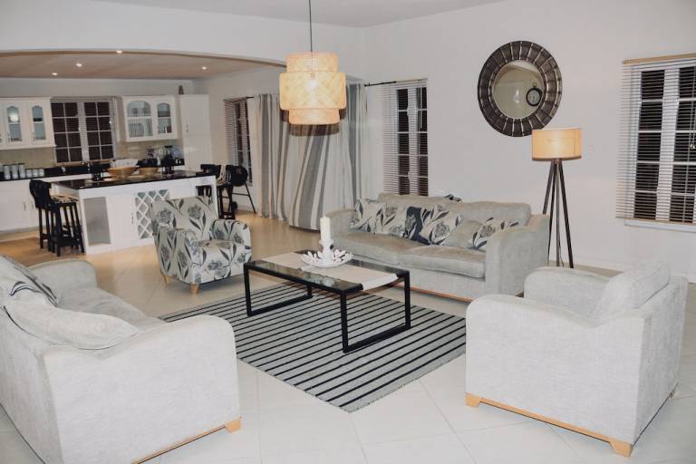 Villa Inch Marlow