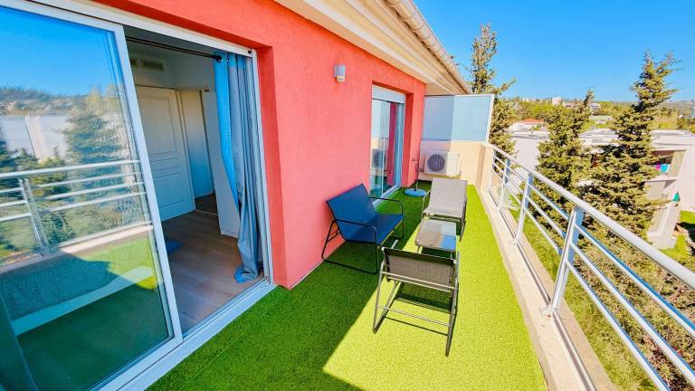 Fully equipped apartment with pool & yard | Dogs allowed — photo 3