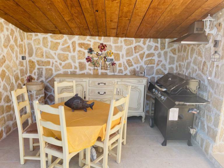 Charming vacation home with garden, patio & private pool | Mountain view | Pet-friendly — photo 5