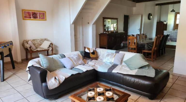 Nice house with yard, terrace & pool | Pets are welcome — photo 2