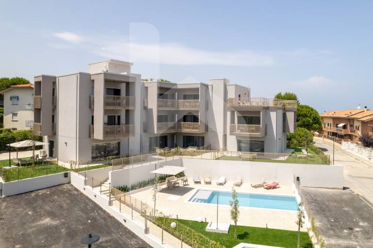 Rental apartment with pool | Sea view in Pineto
