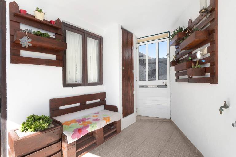 House with barbeque, patio & yard | Perfect for remote work in Leiria