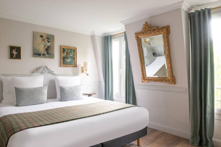 Hotel de la Porte Doree in Bagnolet