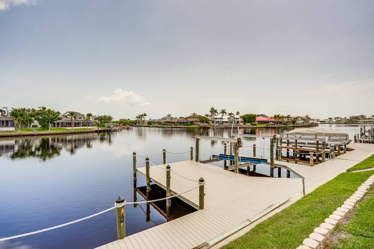 Waterfront Retreat w/ Pool on Caloosahatchee River — photo 2