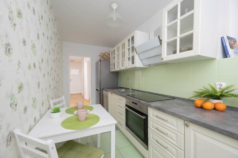Rental apartment with fast internet | Close to Nowy Świat Street — photo 3