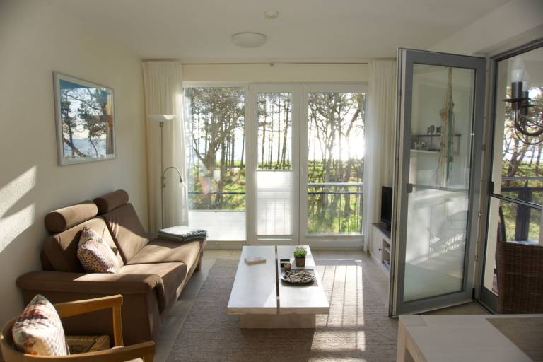 Großzügige Ferienwohnung mit überdachtem Balkon und Meerblick, direkt am Strand — photo 2