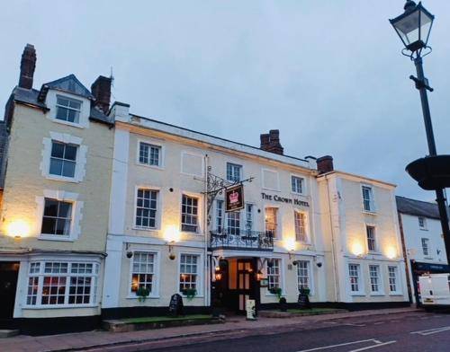 Crown Hotel Brackley in Northampton