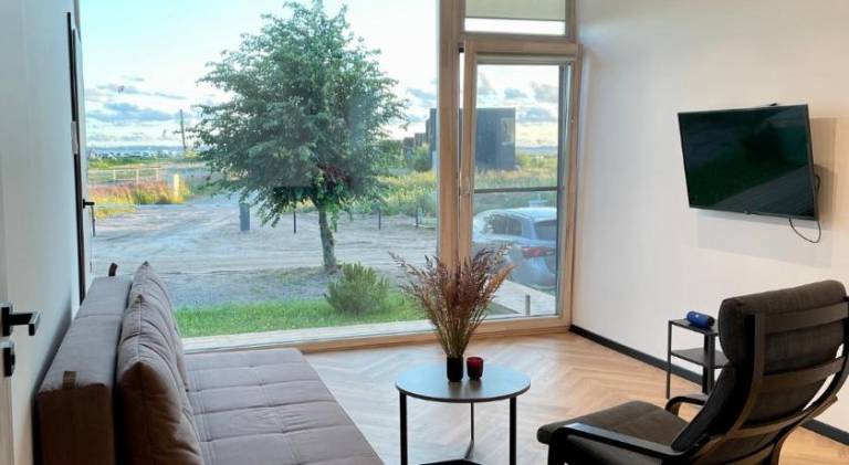 Apartment with patio & barbeque — photo 2