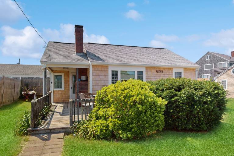 House Dennis Port