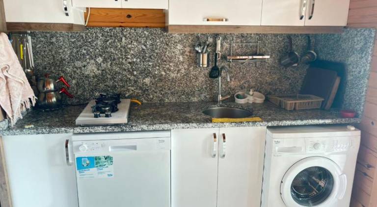 Fully equipped villa with BBQ, yard & terrace | Next to the beach | Good for workation | Pets are welcome — photo 4