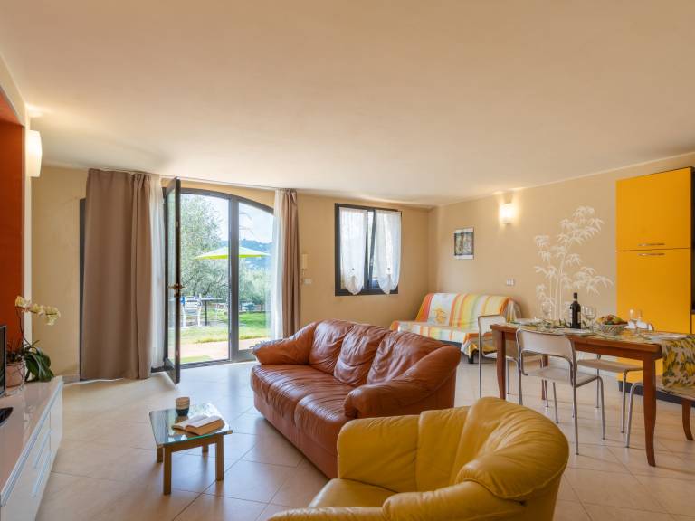 Apartment with yard, BBQ & terrace | Nature view — photo 3