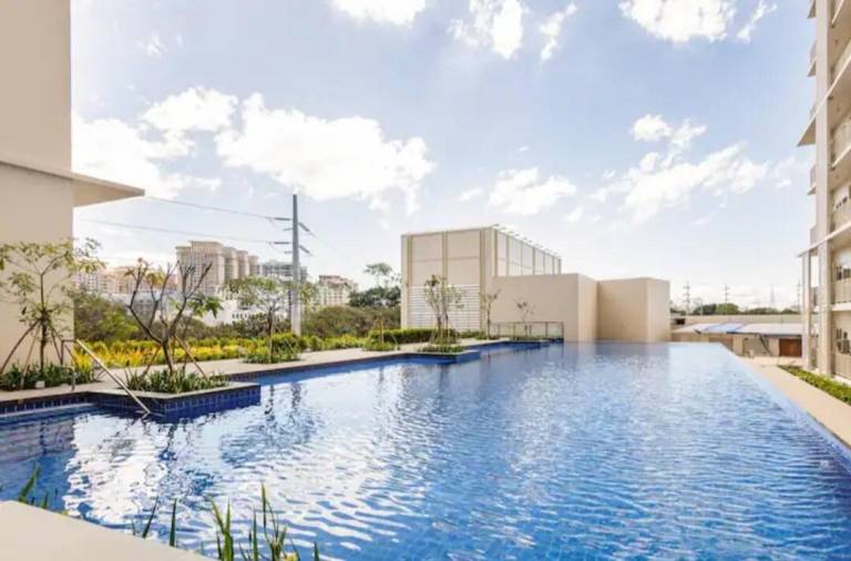 Hus  Taguig City