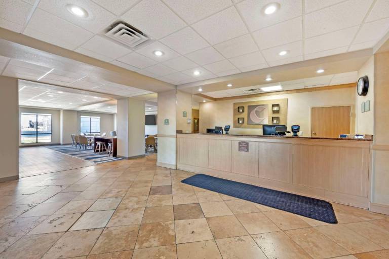 Comfort Inn & Suites Rawlins — photo 5