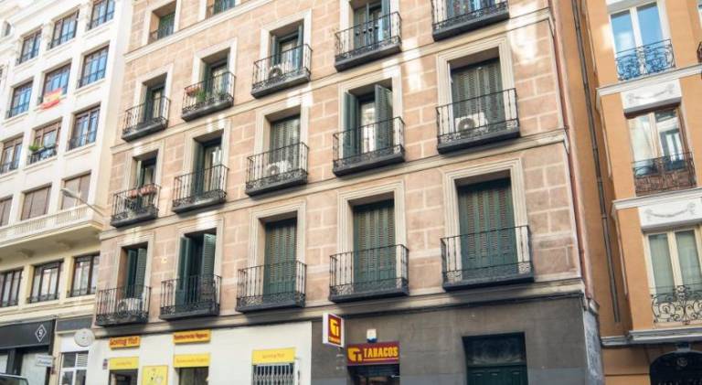 Apartamento con Estilo en Plaza Espana - Ubicacion Premium — photo 2